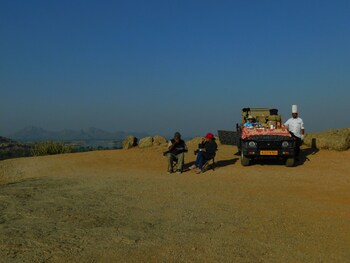 jawai bera leopard camp
