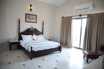jawai bera leopard camp