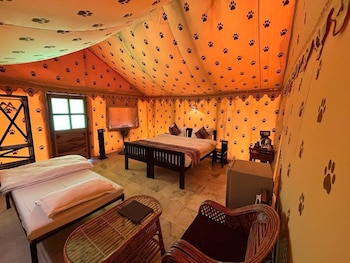 jawai bera leopard camp