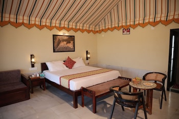 jawai bera leopard camp