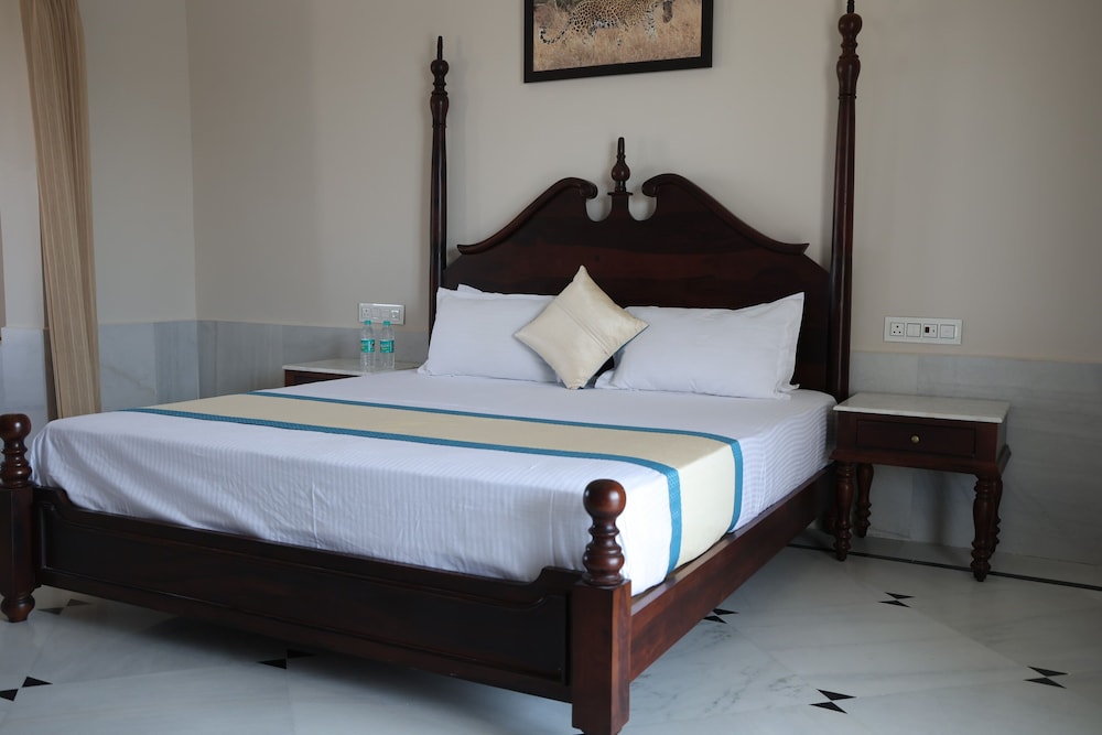 jawai bera leopard camp