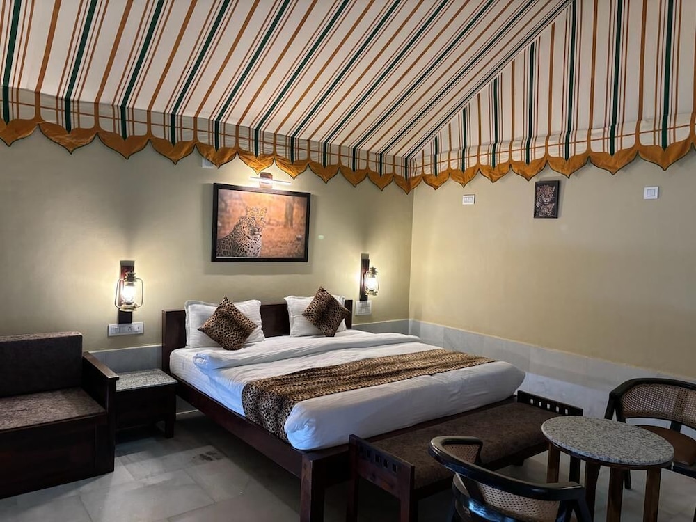 jawai bera leopard camp