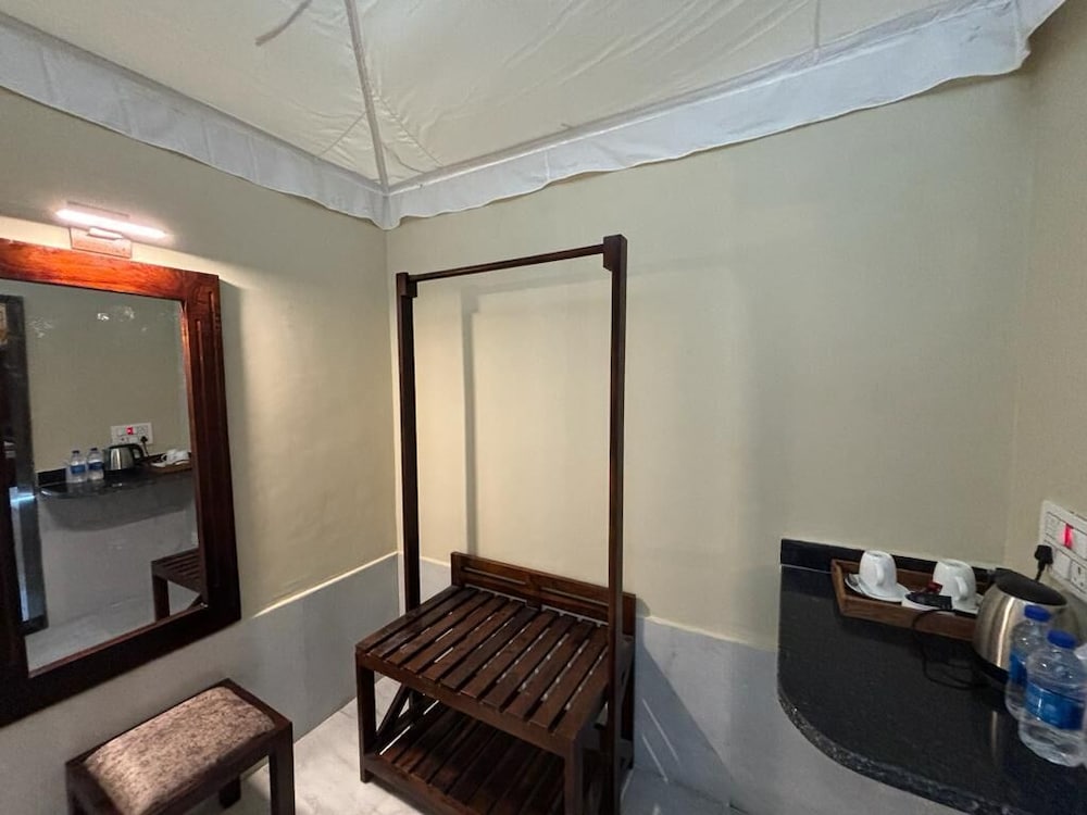 jawai bera leopard camp