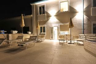 hotel cecina beach