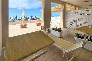 hotel cecina beach