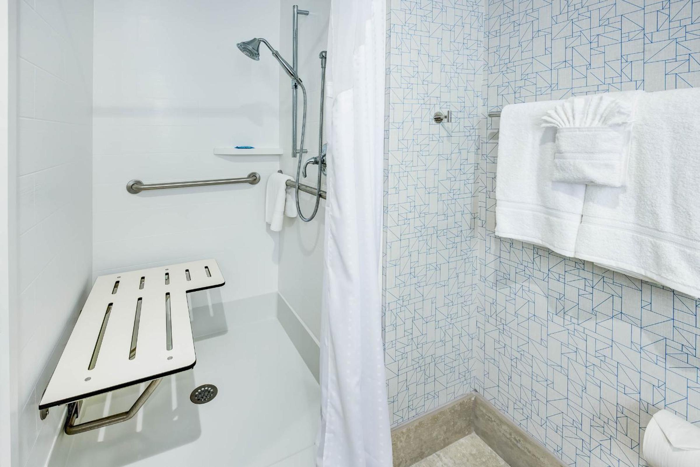 holiday inn express woodbridge by ihg