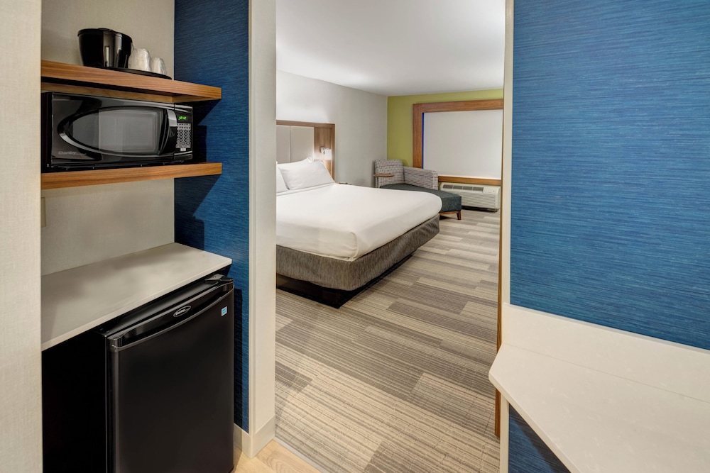holiday inn express woodbridge by ihg
