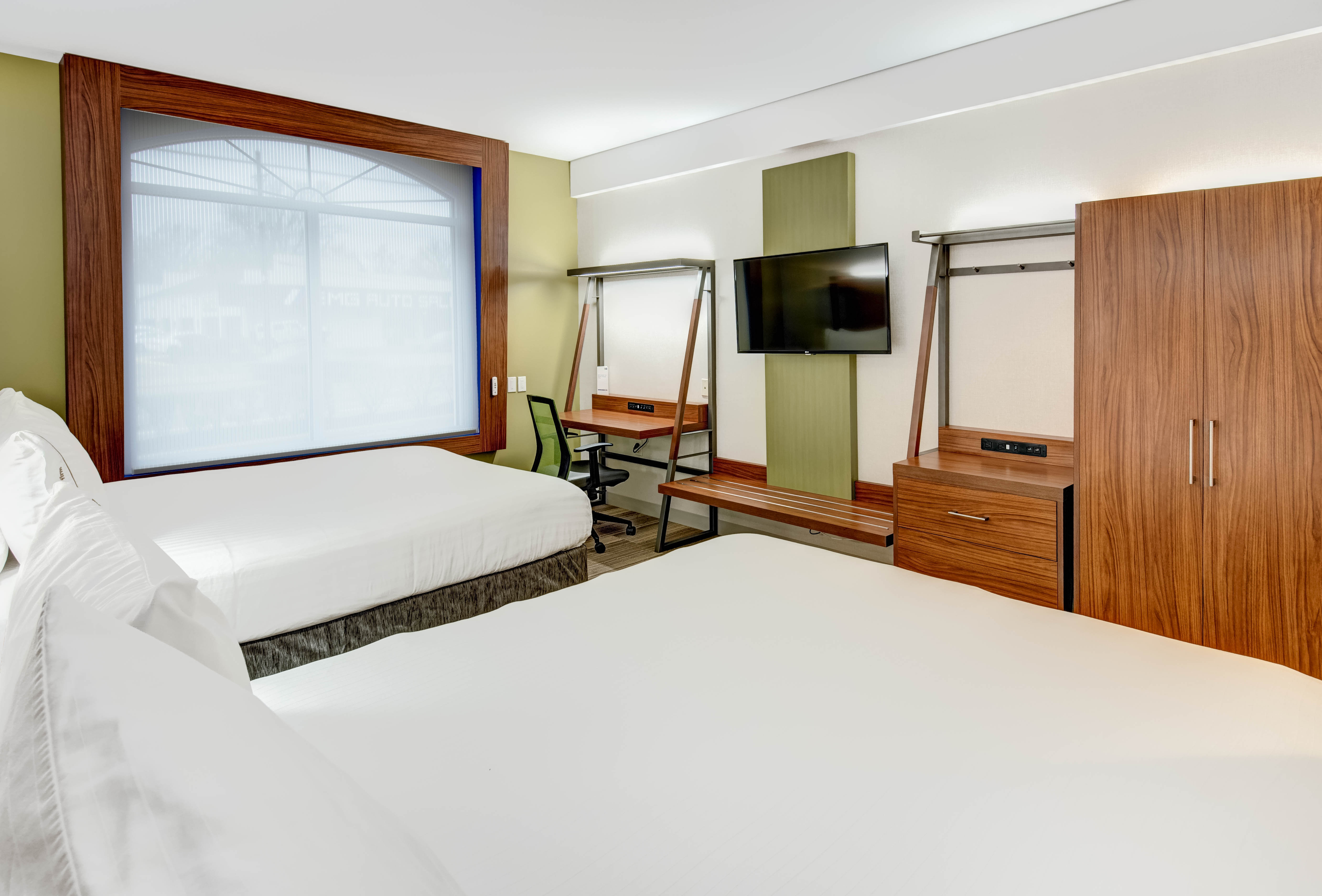 holiday inn express woodbridge by ihg