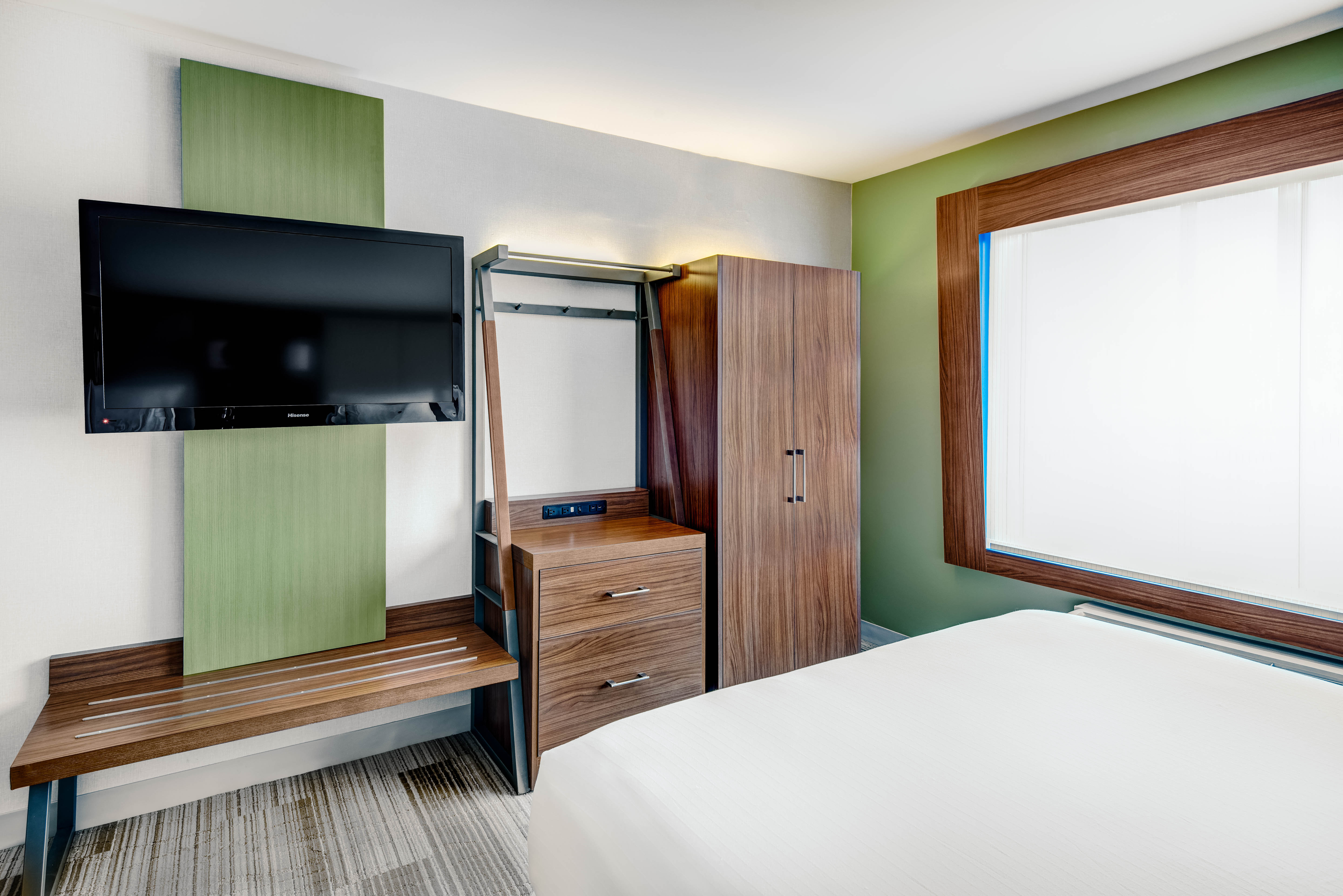 holiday inn express woodbridge by ihg