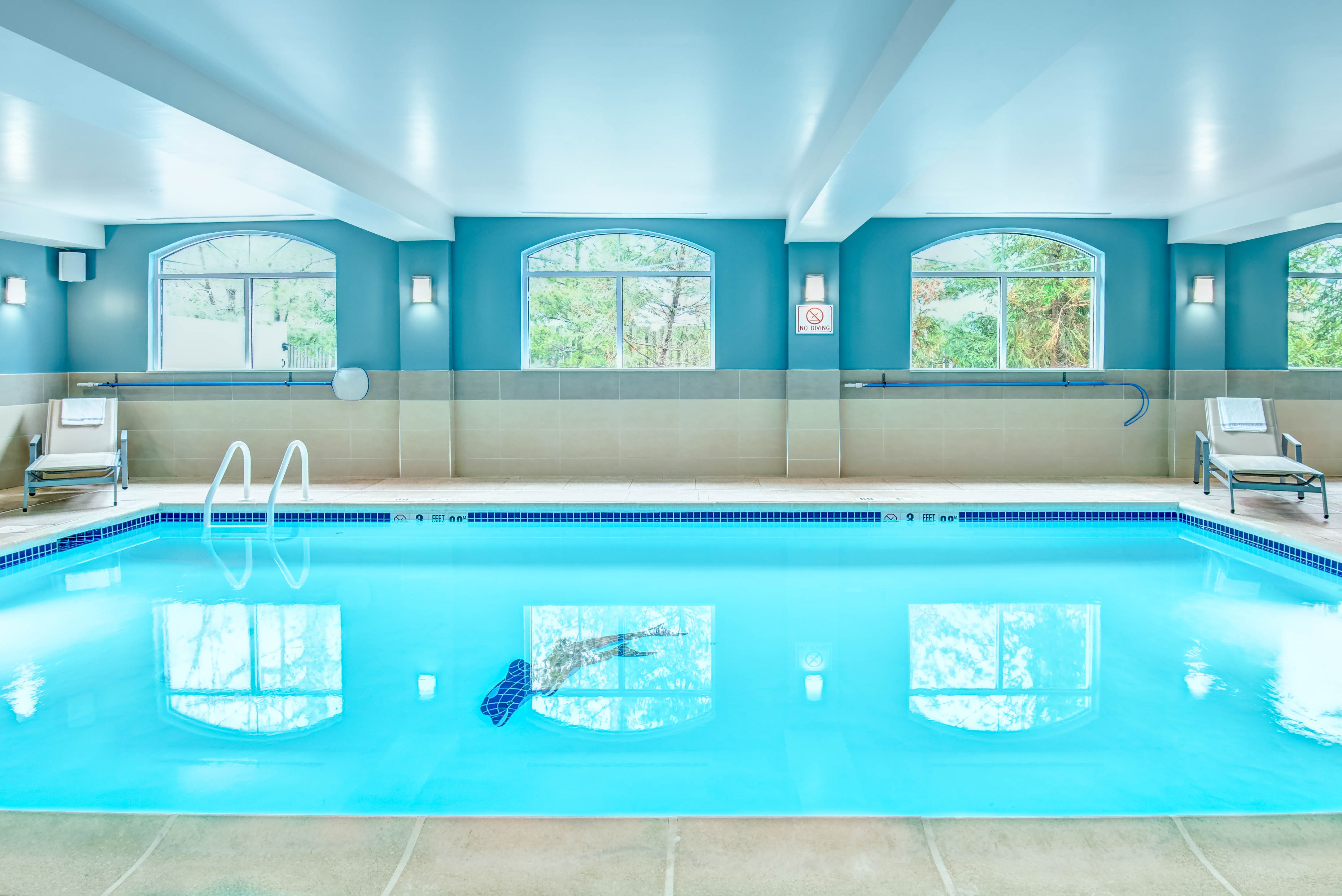 holiday inn express woodbridge by ihg