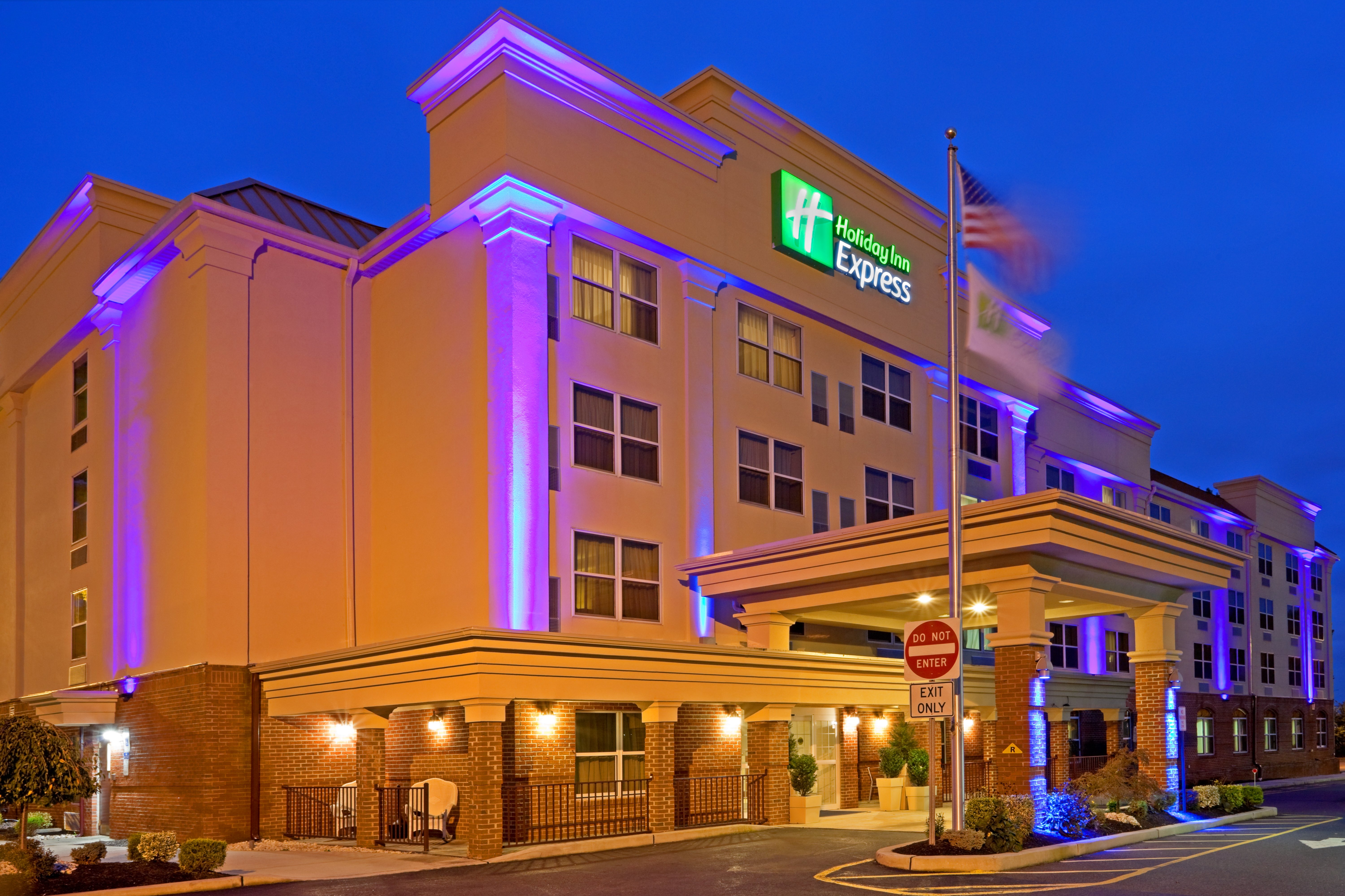holiday inn express woodbridge by ihg