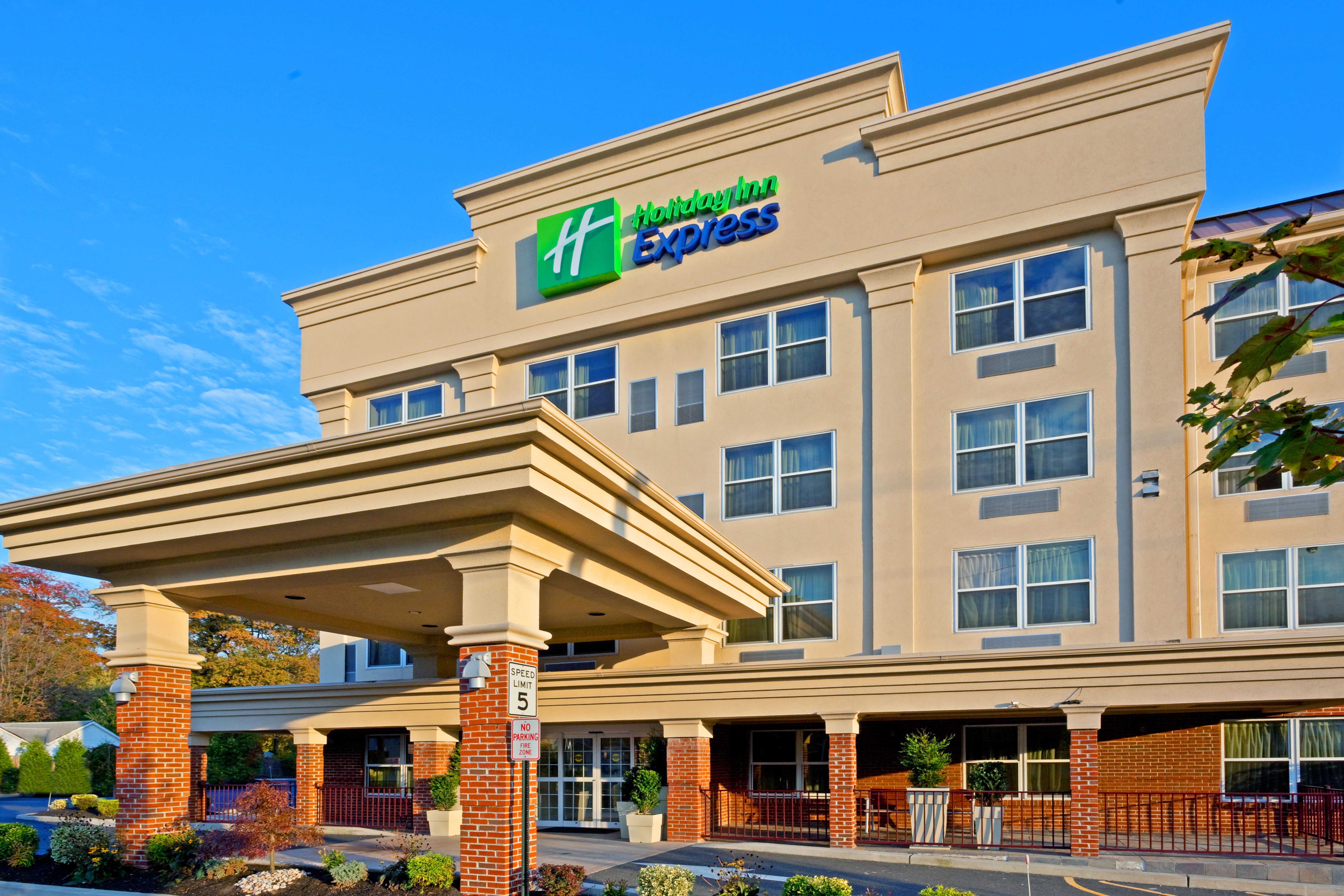 holiday inn express woodbridge by ihg