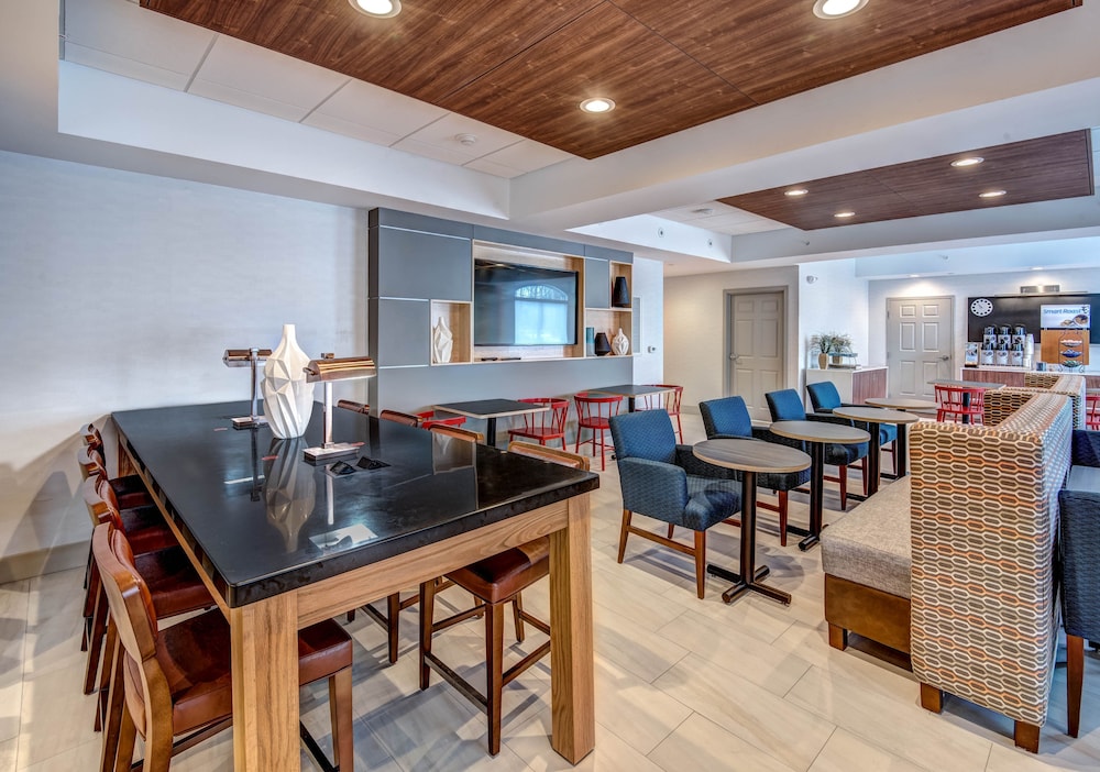 holiday inn express woodbridge by ihg