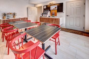 holiday inn express woodbridge by ihg