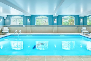 holiday inn express woodbridge by ihg