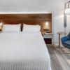holiday inn express woodbridge by ihg