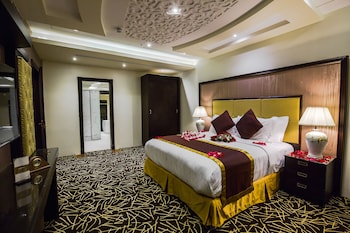 rest night hotel apartment