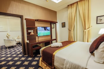 rest night hotel apartment