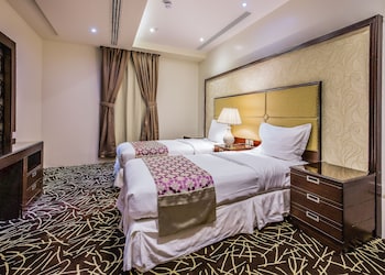 rest night hotel apartment