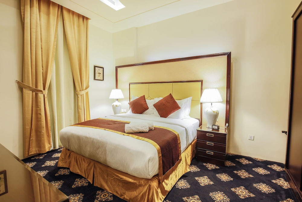 rest night hotel apartment