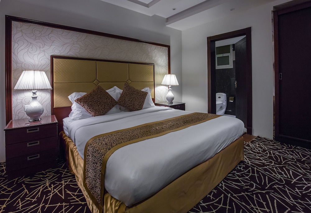 rest night hotel apartment