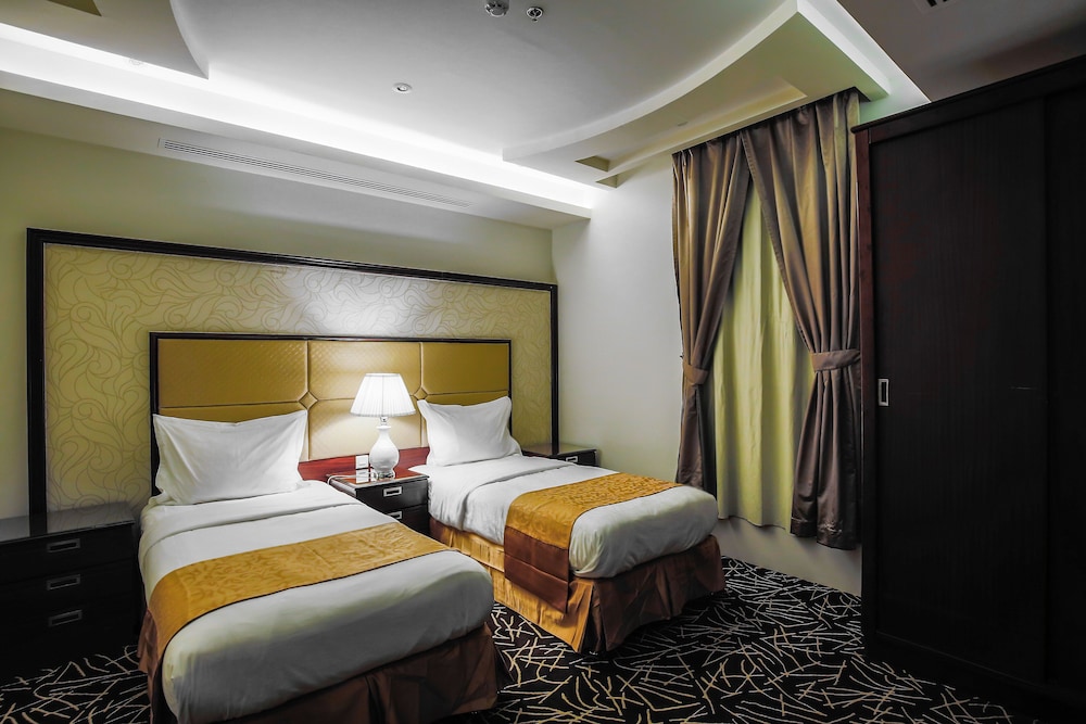 rest night hotel apartment