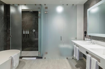 ac hotel heredia belen