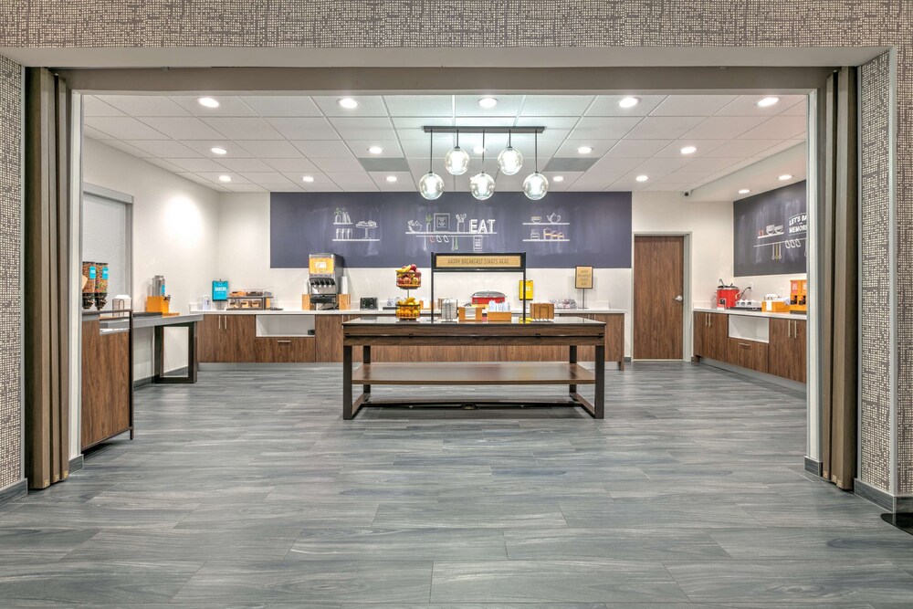 hampton inn and suites by hilton port lavaca