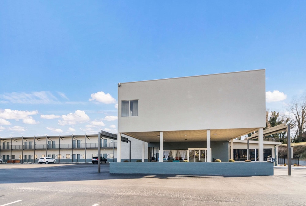 quality inn on the lake clarksville boydton