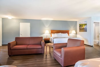 quality inn on the lake clarksville boydton