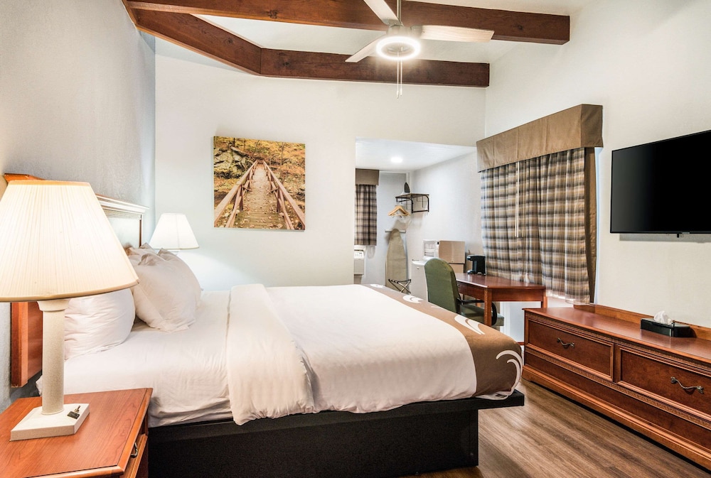 quality inn on the lake clarksville boydton