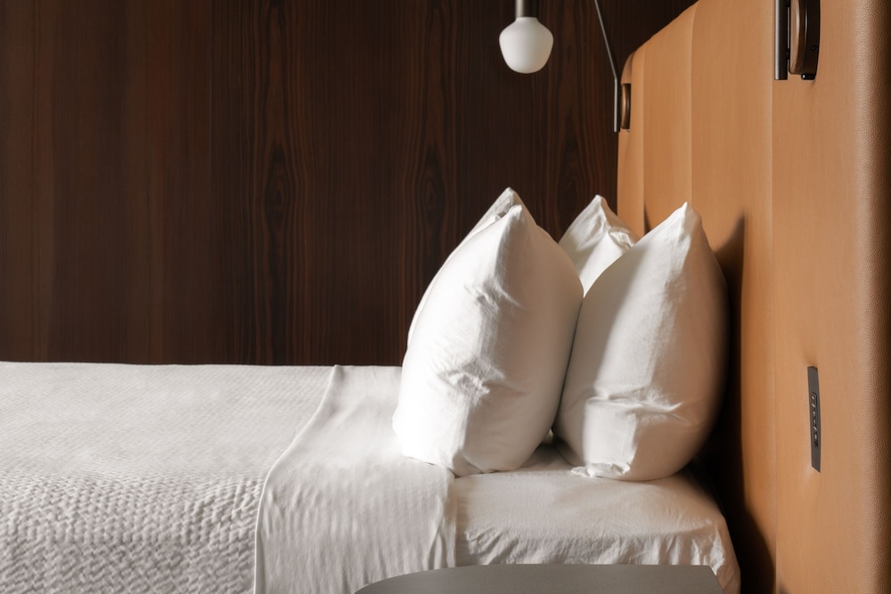 hotel marcel new haven tapestry collection by hilton