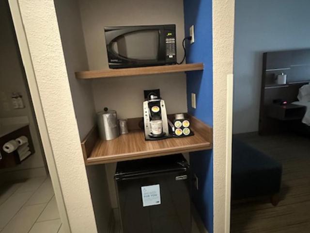holiday inn express hotel and suites weston by ihg