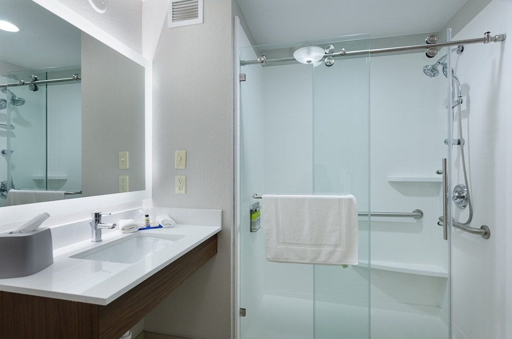 holiday inn express hotel and suites weston by ihg