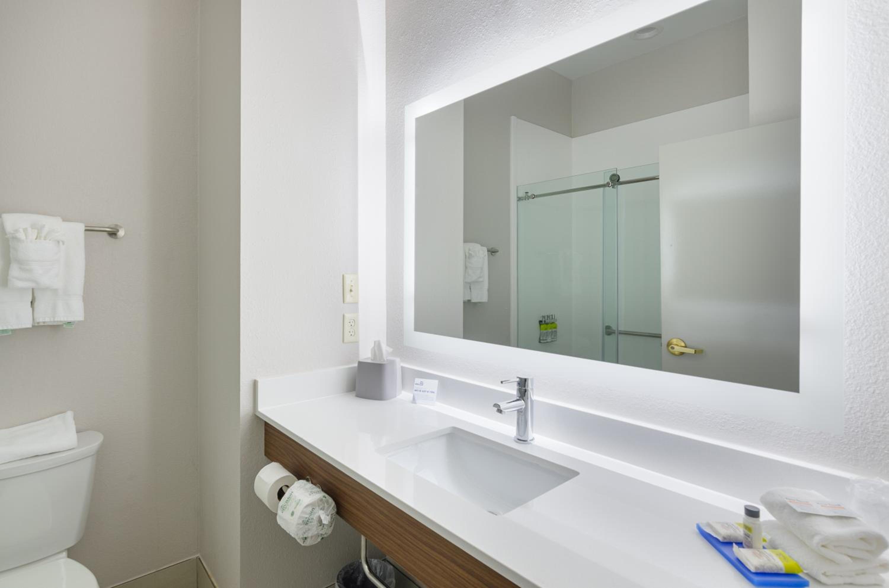 holiday inn express hotel and suites weston by ihg