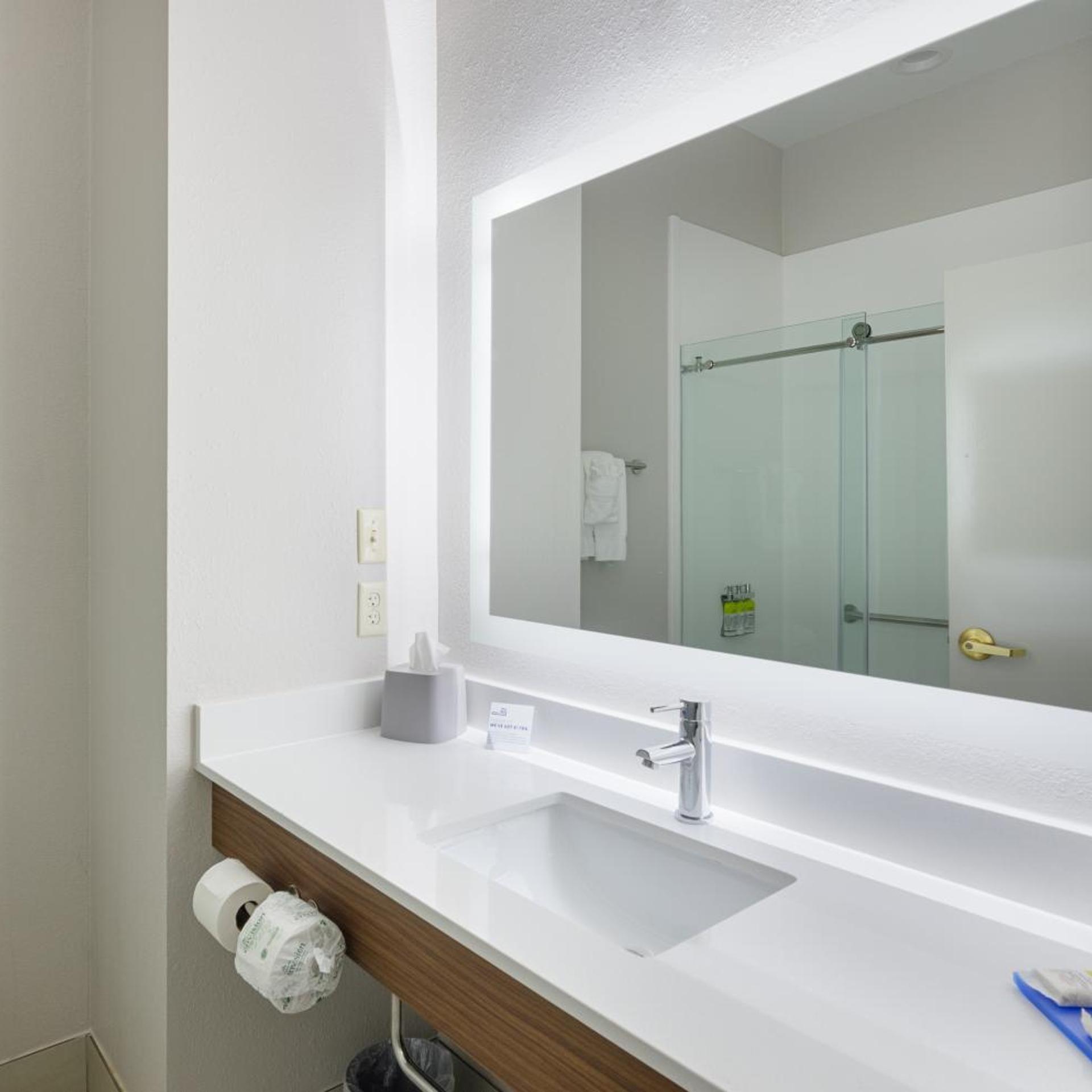 holiday inn express hotel and suites weston by ihg
