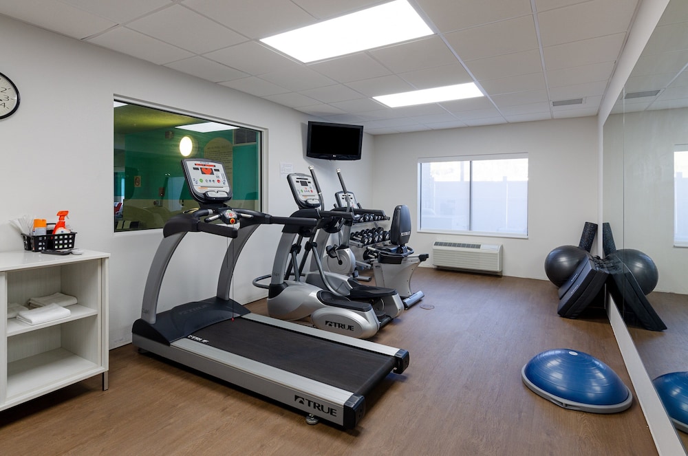 holiday inn express hotel and suites weston by ihg
