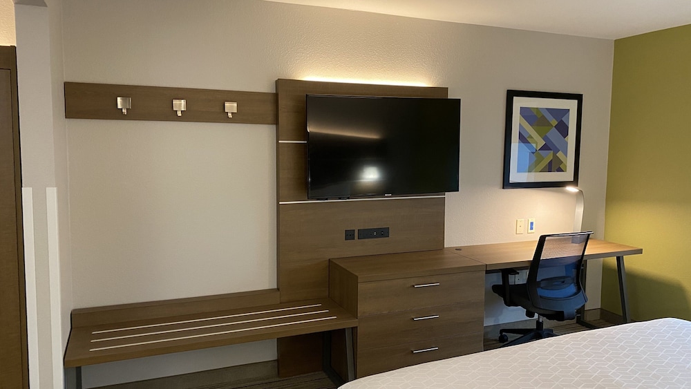 holiday inn express hotel and suites weston by ihg
