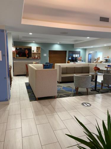 holiday inn express hotel and suites weston by ihg