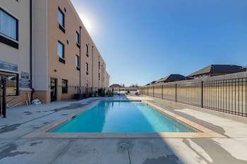 comfort inn and suites harrah