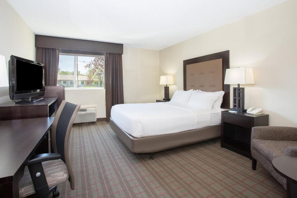 holiday inn riverton by ihg