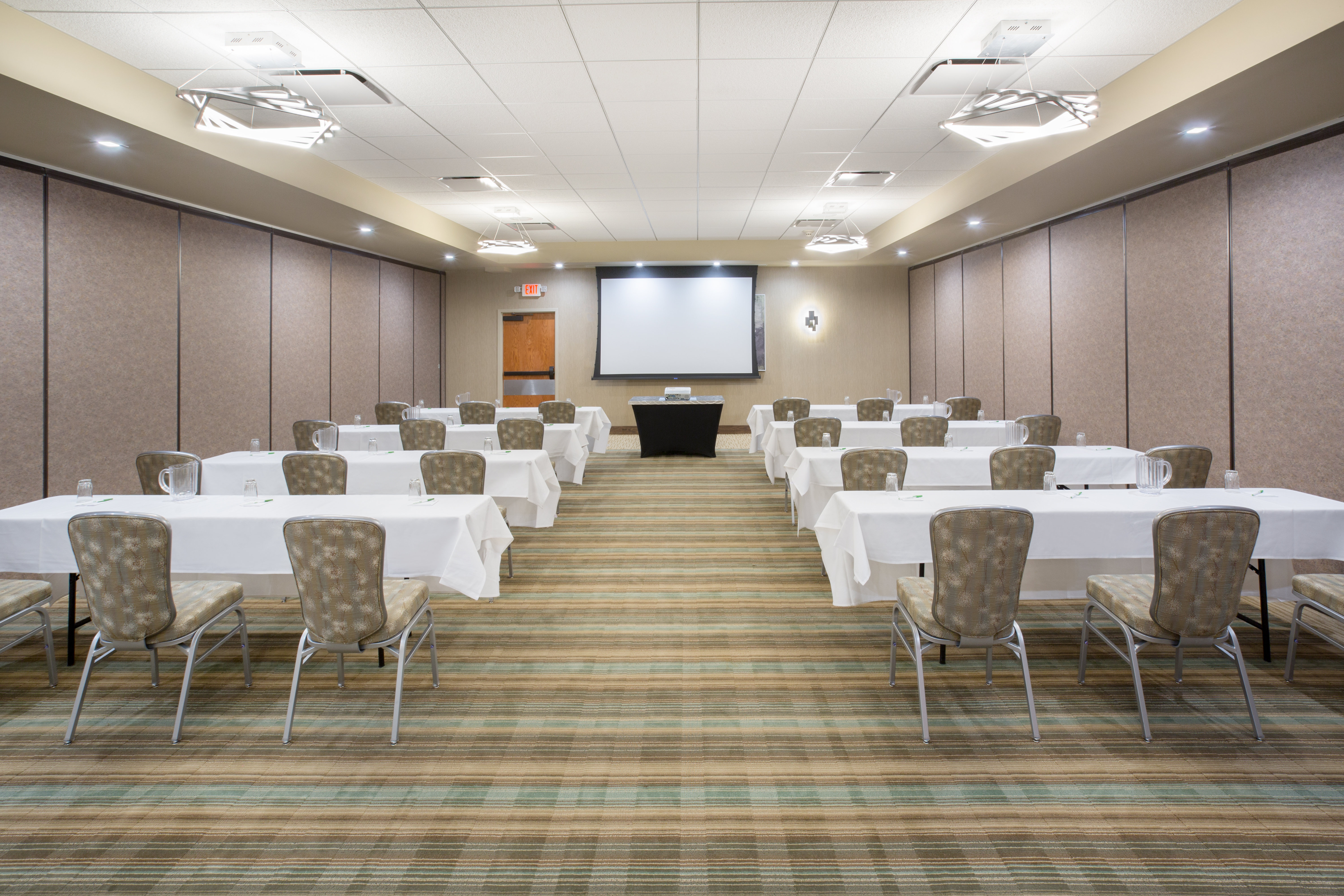 holiday inn riverton by ihg