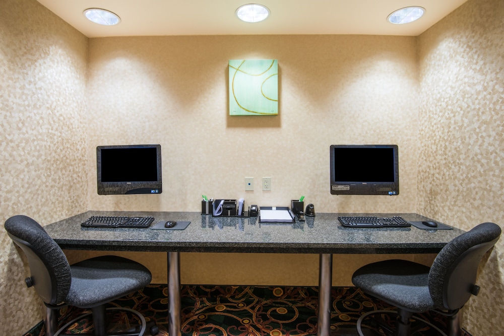 holiday inn riverton by ihg