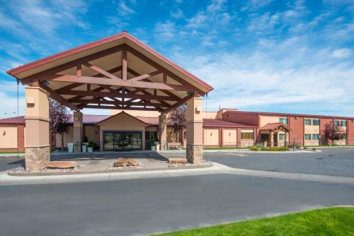 holiday inn riverton by ihg
