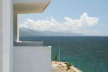 rok hotel kingston tapestry collection by hilton