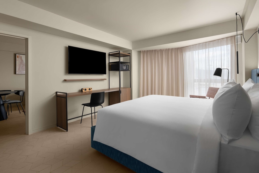 rok hotel kingston tapestry collection by hilton