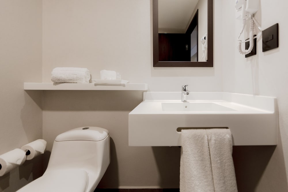 sleep inn guadalajara galerias