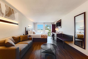 sleep inn guadalajara galerias