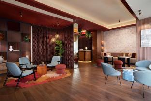 the spring house hotel rome vatican tapestry collection hilton