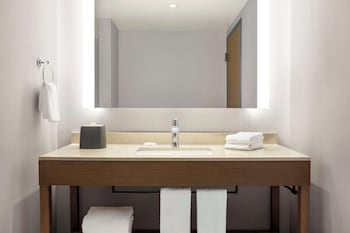 hyatt place columbus polaris